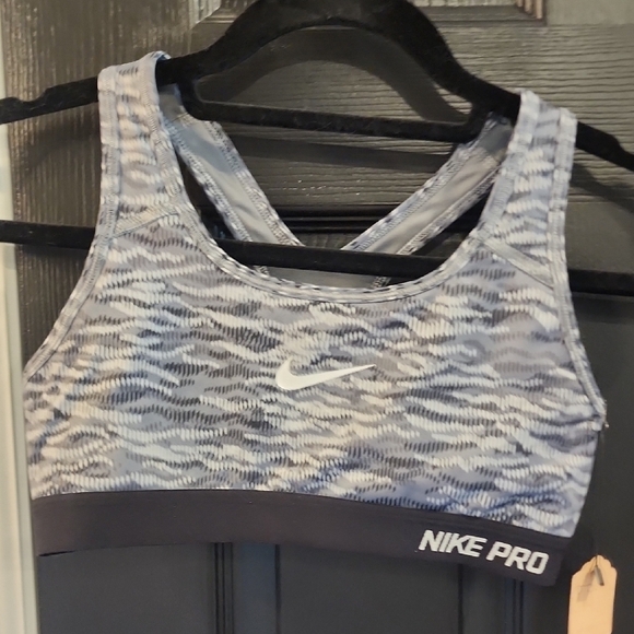 Nike Gray Sports Bra with Racerback Design - Picture 1 of 3